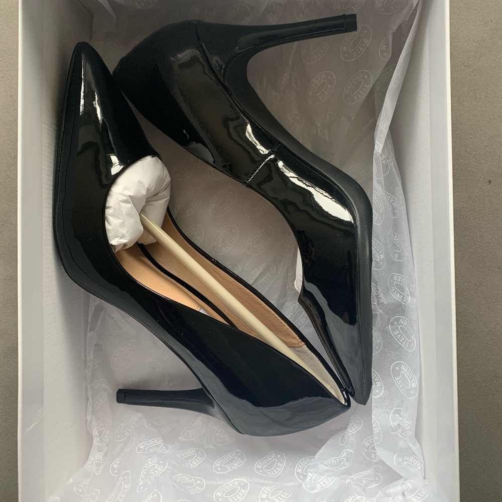 New Steve Madden Rose Patent Black Pumps Size 7